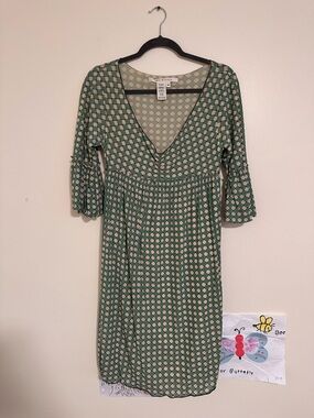 Max Studio Green Geometric V-Neck Midi Dress